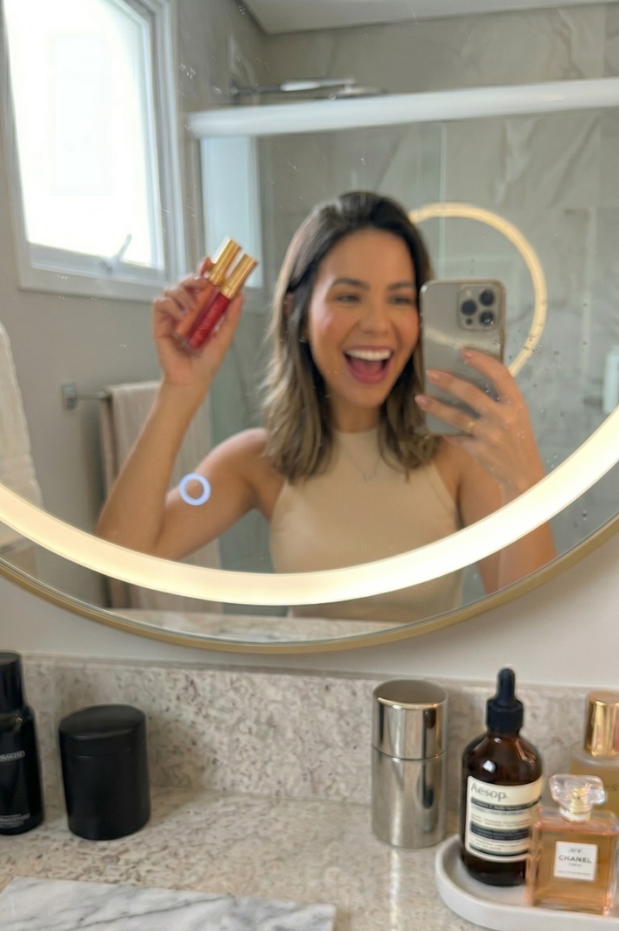 Acabamento GLAMY em lábios